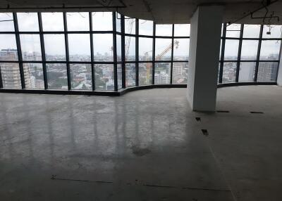 For Rent Office Sukhumvit 63 BTS Ekkamai Watthana