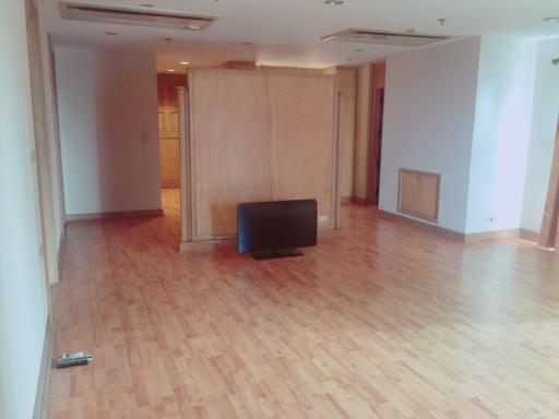 For Rent Bangkok Condo Rhythm Ekkamai Sukhumvit 63 BTS Ekkamai Watthana