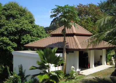 Seaview 5 bedrooms pool villa located in Bangtao, Phuket