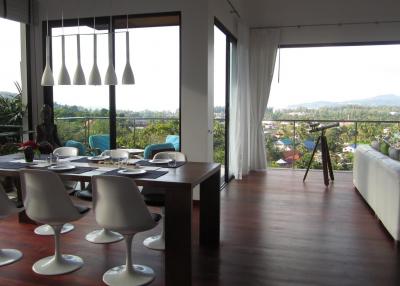 Seaview 5 bedrooms pool villa located in Bangtao, Phuket