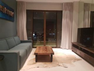 For Sale / Rent Bangkok Condo Emporio Place Sukhumvit 24 BTS Phrom Phong