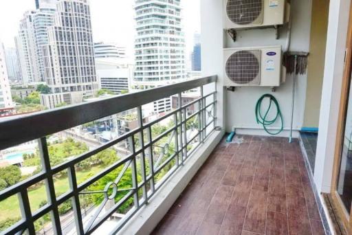 For Rent Bangkok Condo Royal Castle Sukhumvit 39 BTS Phrom Phong Watthana