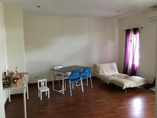 For Sale Bangkok Spacious Town Home on Soi Soon Vichai near New Petchaburi Road Huai Khwang