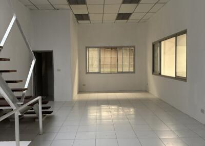 For Rent Pathum Thani Factory Rangsit Khlong Luang Navanakorn