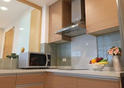 For Rent Bangkok Condo Emporio Place Sukhumvit 24 BTS Phrom Phong