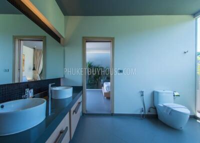 LAY4525: Tropical modern villa with 4 bedrooms on Phuket