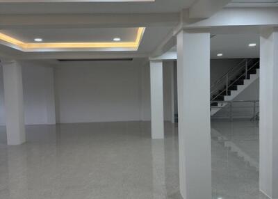 For Sale and Rent Office Ratchadaphisek MRT Ratchadapisek Huai Khwang