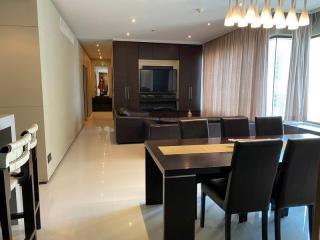 For Rent Bangkok Condo The Emporio Place Sukhumvit 24 BTS Phrom Phong Khlong Toei