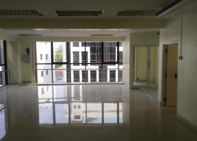 For Rent Office Space Lat Phrao Road Bang Kapi