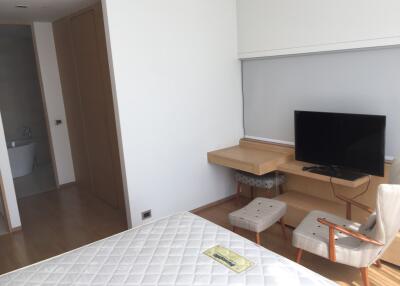 For Rent Bangkok Condo Saladaeng Residences Sala Daeng BTS Sala Daeng MRT Si Lom Bang Rak