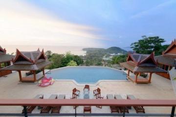 Seaview 6 Bedrooms for sale in Ayara Surin