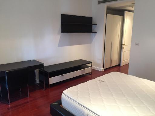 For Rent Bangkok Condo Athenee Residence Ruam Ruedi BTS Phloen Chit Pathum Wan