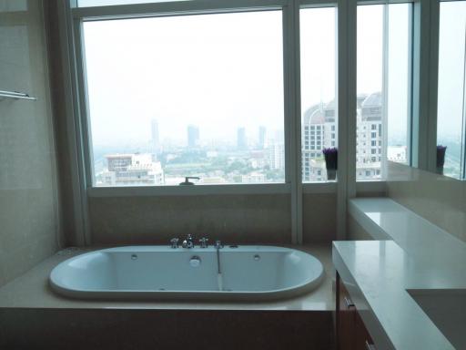 For Rent Bangkok Condo Athenee Residence Ruam Ruedi BTS Phloen Chit Pathum Wan