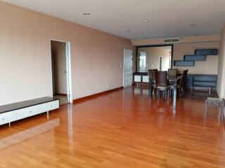 For Rent Bangkok Condo Empire House Ekkamai 12 BTS Ekkamai Watthana