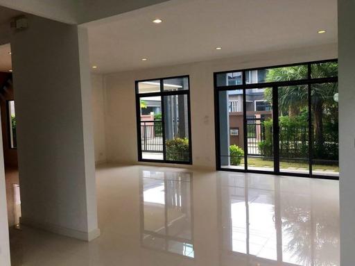 For Sale Single House The Palm Phatthanakan BTS On Nut Suan Luang