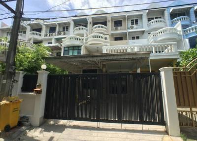 For Rent Bangkok Town House Thonglor BTS Thong Lo Watthana