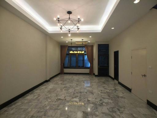 For Rent Bangkok Town House Thonglor BTS Thong Lo Watthana