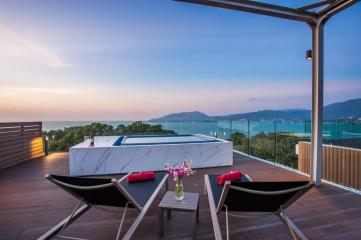 Seaview 3 bedrooms penthouse in Patong