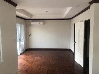 For Sale Home Office Sukhumvit BTS Phra Khanong Phra Khanong