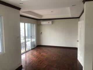 For Sale Home Office Sukhumvit BTS Phra Khanong Phra Khanong