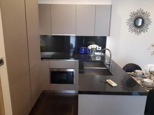 For Rent Bangkok Condo The XXXIX by Sansiri Sukhumvit 39 BTS Phrom Phong