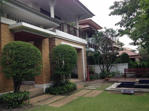 For Sale and Rent Bangkok House Narasiri Phatthanakan Suan Luang