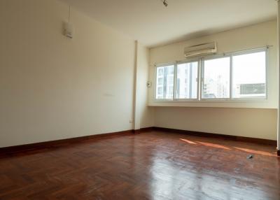 For Rent Bangkok Town House Sukhumvit 63 BTS Ekkamai Watthana