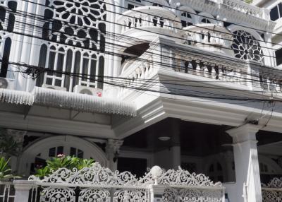 For Rent Bangkok Town House Sukhumvit 63 BTS Ekkamai Watthana
