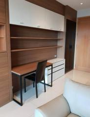 For Rent Bangkok Condo Emporio Place Sukhumvit 24 BTS Phrom Phong