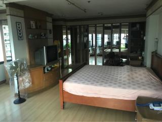 For Sale and Rent Bangkok Condo Moon Tower Sukhumvit 59 BTS Ekkamai Watthana