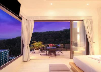 Super private luxury 10 bedrooms villa in Bangtao