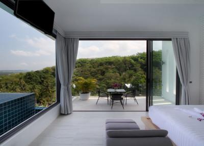 Super private luxury 10 bedrooms villa in Bangtao