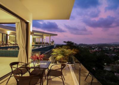 Super private luxury 10 bedrooms villa in Bangtao