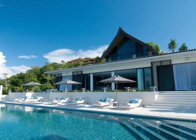 Beachfront luxury 6 bedrooms villa in Cape Yamu
