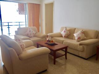 For Rent Bangkok Condo Nusasiri Grand Condo Sukhumvit 42 BTS Ekkamai Khlong Toei