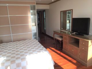 For Rent Bangkok Condo Baan Suanpetch Sukhumvit 39 BTS Phrom Phong Watthana