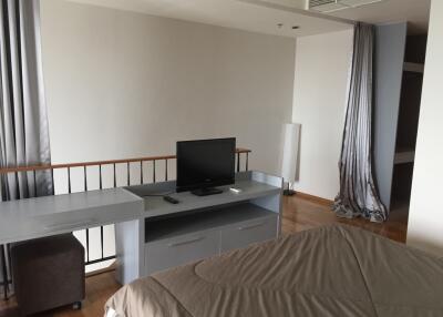 For Rent Bangkok Condo Emporio Place Sukhumvit 24 BTS Phrom Phong Khlong Toei