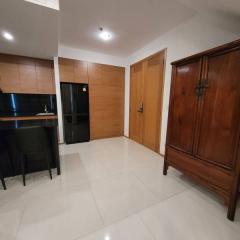 For Rent Bangkok Condo Emporio Place Sukhumvit 24 BTS Phrom Phong Khlong Toei