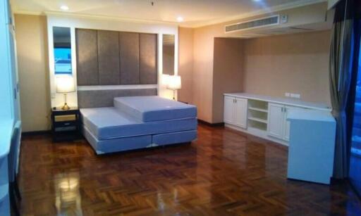 For Rent Bangkok Condo Baan Suanpetch Sukhumvit 39 BTS Phrom Phong Watthana