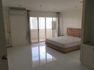 For Rent Bangkok Condo 55th Tower Sukhumvit 55 BTS Thong Lo Watthana