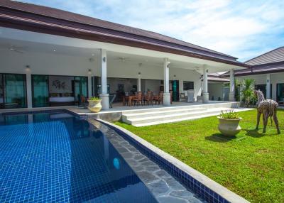 Big plot 4 bedrooms with private pool villa