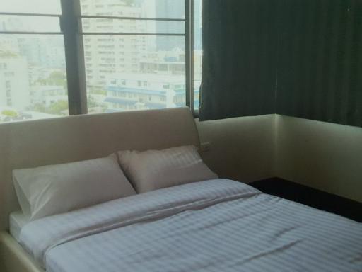 For Rent Bangkok Condo Acadamia Grand Tower Sukhumvit 43 BTS Phrom Phong Watthana