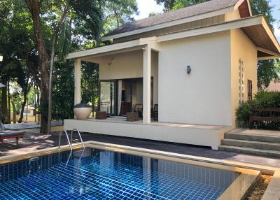 Huge land plot 2676 sqm 4 bedroom pool villa for sale in rawai