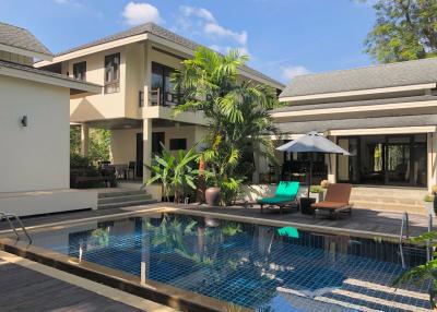 Huge land plot 2676 sqm 4 bedroom pool villa for sale in rawai