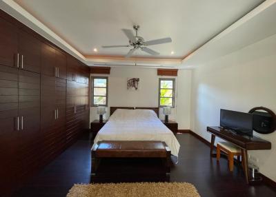 Investment- 4 Bedrooms pool villa - 700 meters to Bangtao Beach