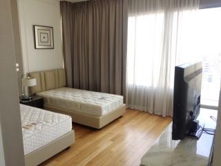 For Rent Bangkok Condo The Emporio Place Sukhumvit 24 BTS Phrom Phong Khlong Toei