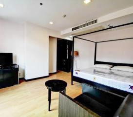 For Rent Bangkok Condo Nusasiri Grand Condo Sukhumvit 42 BTS Ekkamai Khlong Toei