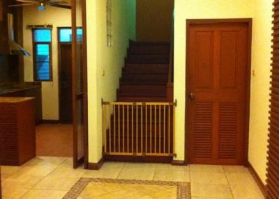 For Sale and Rent Bangkok Town House Sukhumvit 49 in Thonglor Watthana