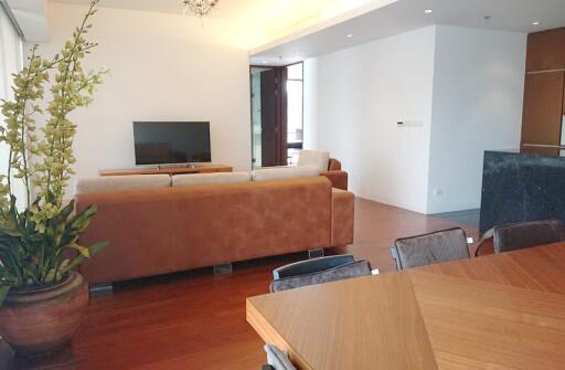 For Sale Bangkok Condo Hansar Mahatlek Luang 2 BTS Ratchadamri Phatum Wan