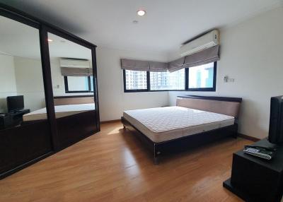 For Rent Bangkok Condo Sathorn Gardens Sathorn 3 BTS Chong Nonsi MRT Lumphini Sathorn